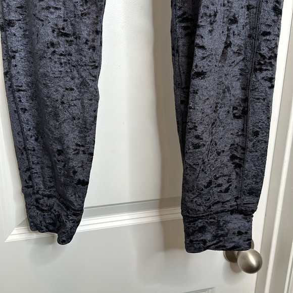 Lululemon Ready to crush joggers in Black size 4 - Picture 5 of 11